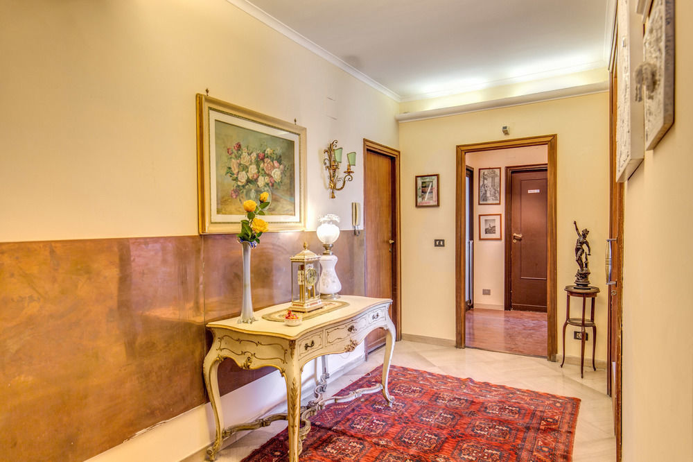 B&B Piramide Terrace Rome Exterior photo