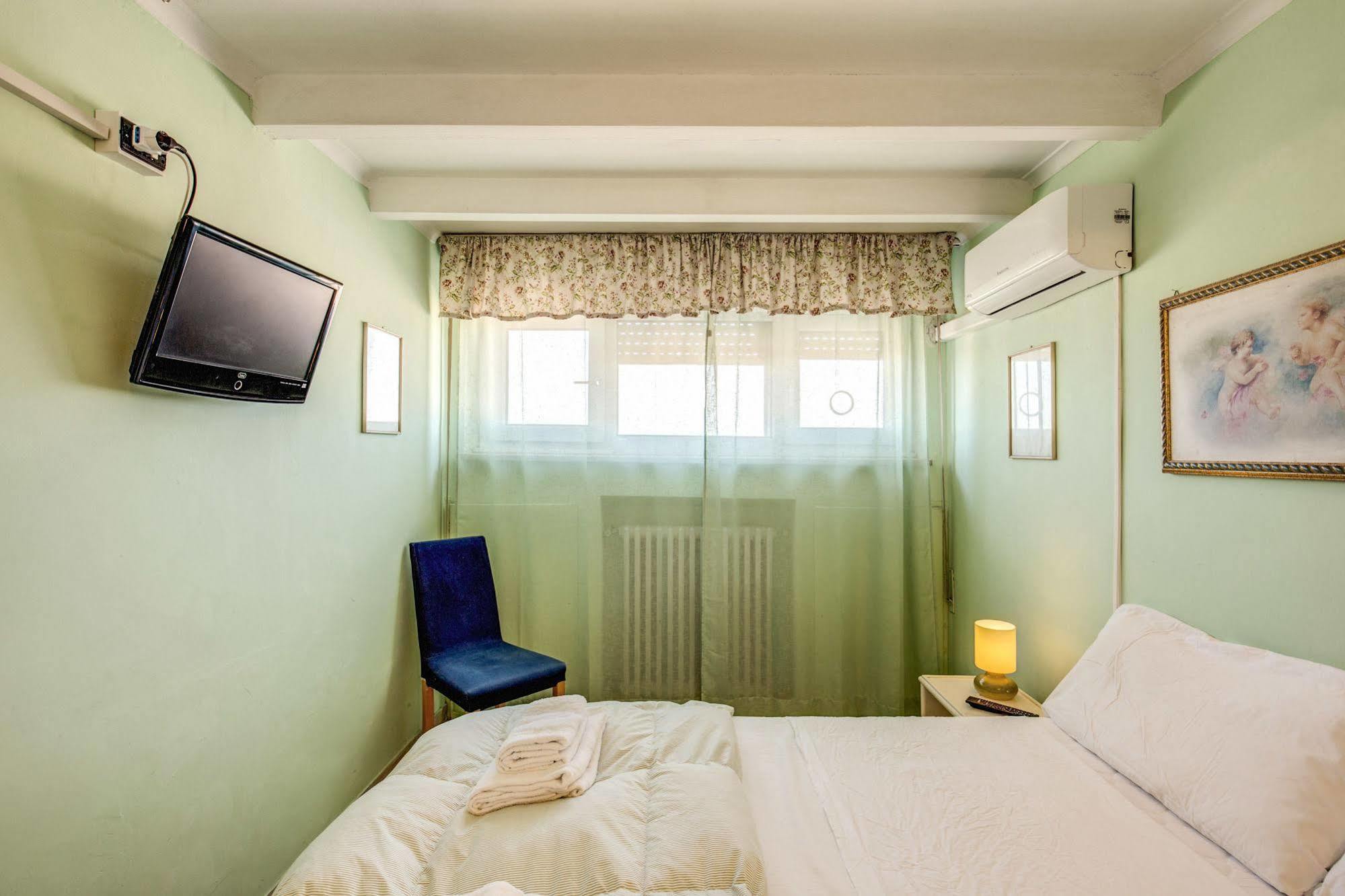 B&B Piramide Terrace Rome Exterior photo