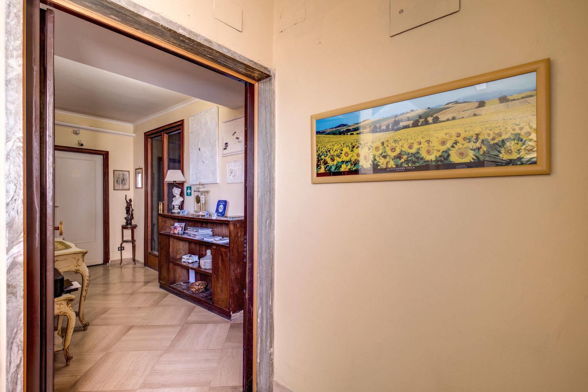 B&B Piramide Terrace Rome Exterior photo