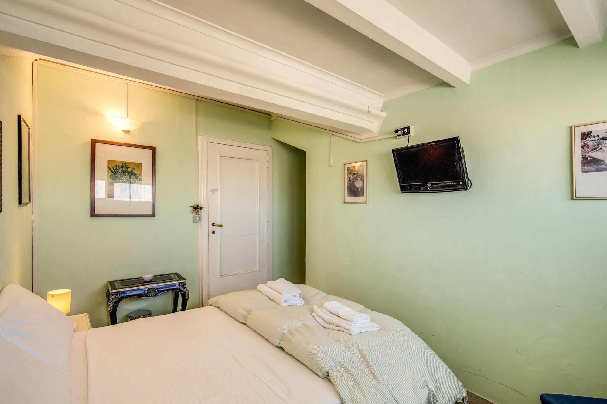 B&B Piramide Terrace Rome Exterior photo