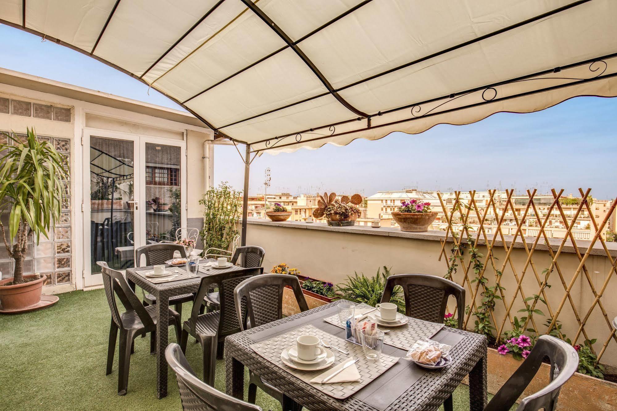 B&B Piramide Terrace Rome Exterior photo